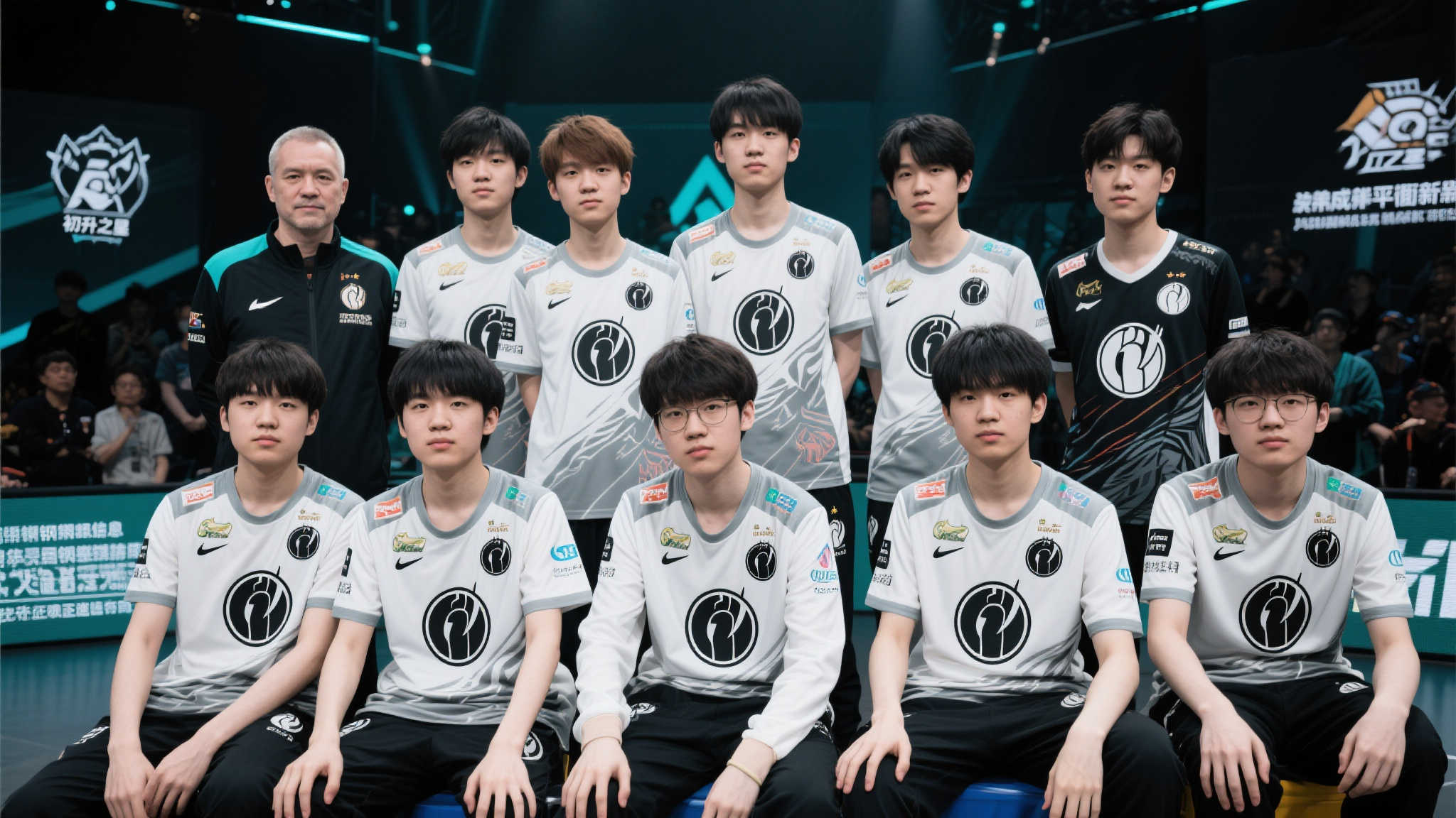 中国女排斗志昂扬，虽败意大利但充满希望